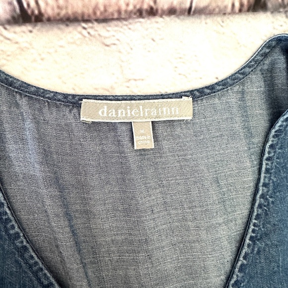 Danielrainn flutter sleeve chambray dress - Picture 4 of 7